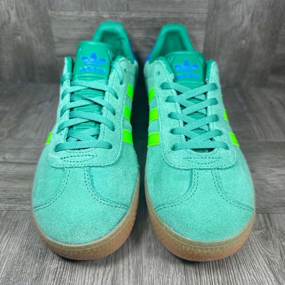 Adidas Gazelle Sneakers Women 8 Green Suede Neon Lime Gum Sole NEW JP7127